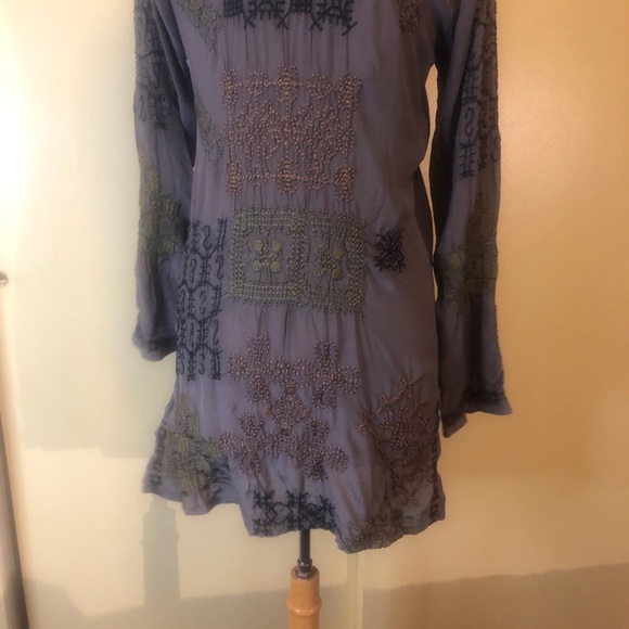 Johnny Was Biya silk grey Embroidered Tunic - Picture 11 of 15